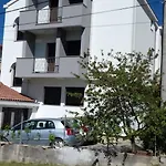 Perica בית הארחה